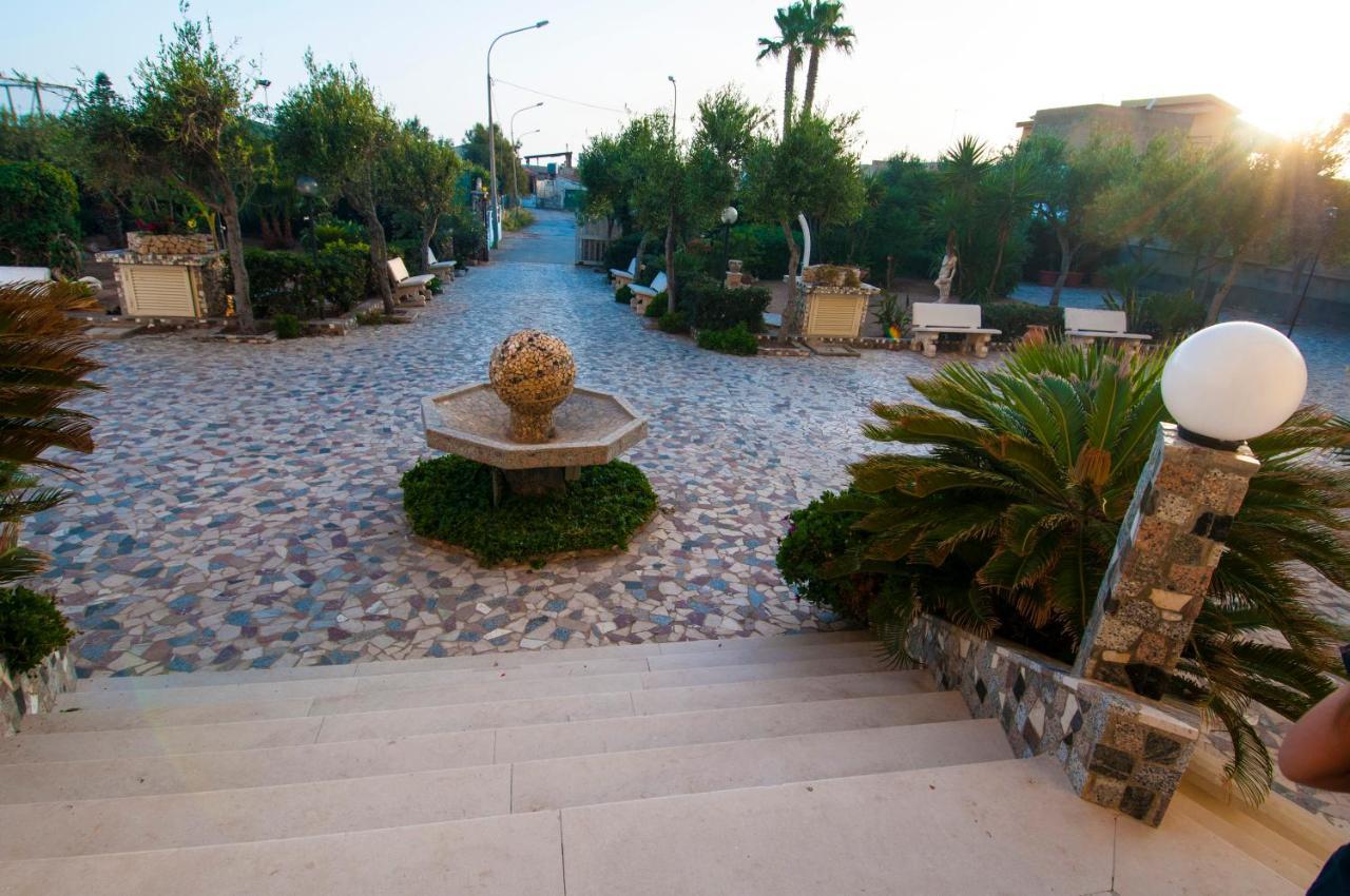 Residence Sicilia Mare- Casa Vacanza Scoglitti Buitenkant foto