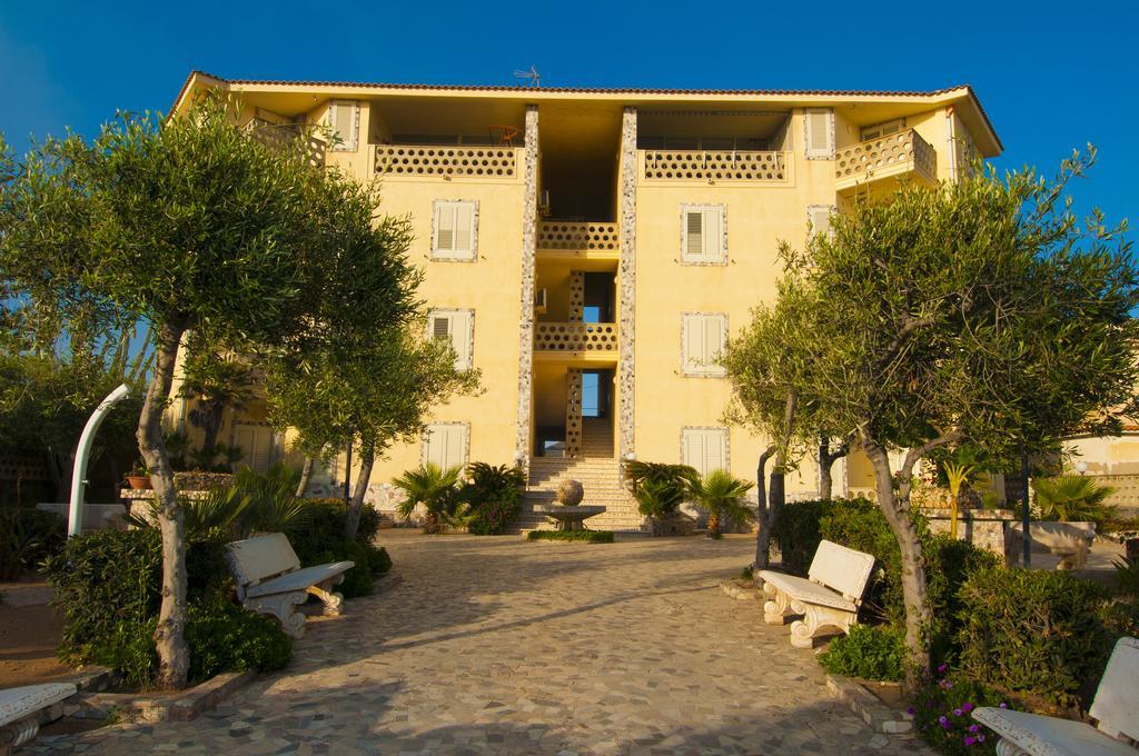 Residence Sicilia Mare- Casa Vacanza Scoglitti Buitenkant foto