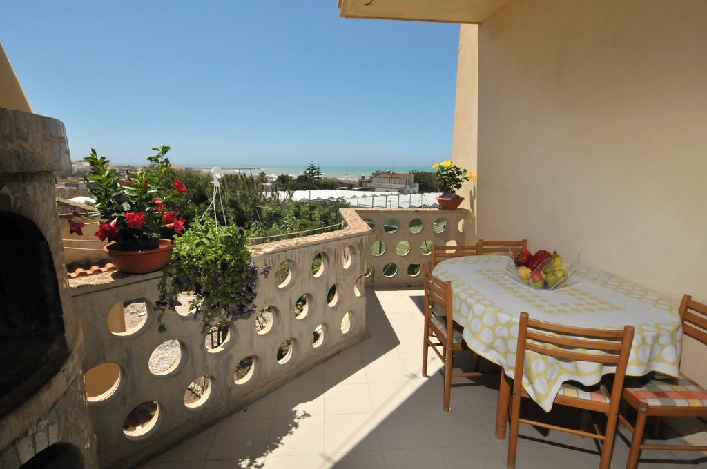 Residence Sicilia Mare- Casa Vacanza Scoglitti Buitenkant foto